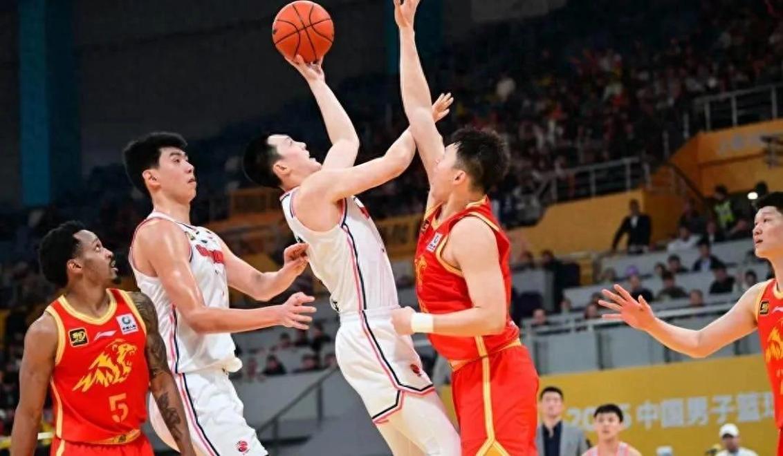 爱游戏官网入口-精彩绝伦！篮球巅峰对决震撼来袭