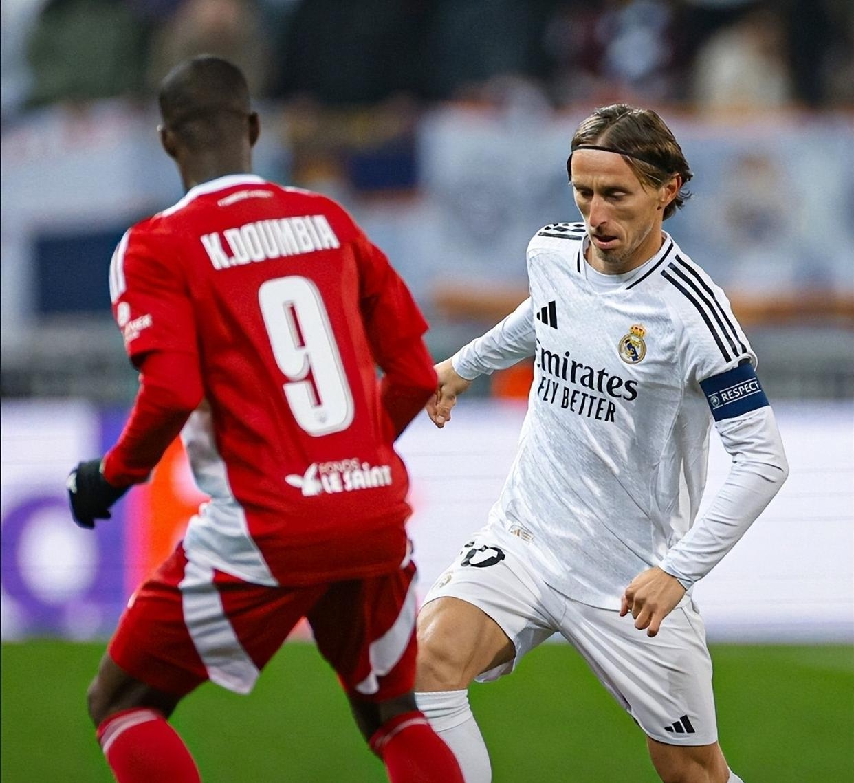 爱游戏官网-皇马胜券在握，晋级形势大好