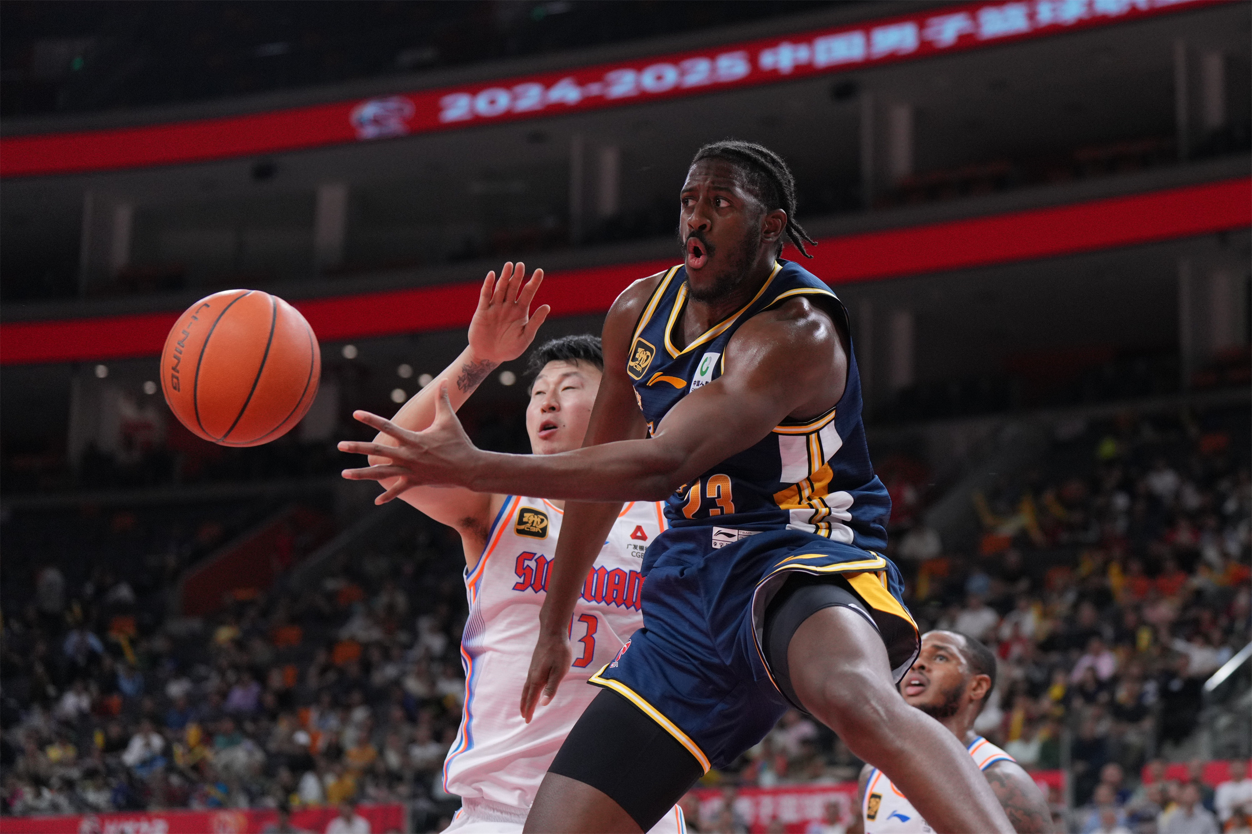 惊心动魄！四川男篮力战广东宏远的简单介绍