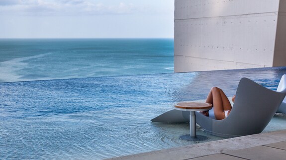 包含巴拿马游泳选手获得突破性成绩！闯入决赛的词条