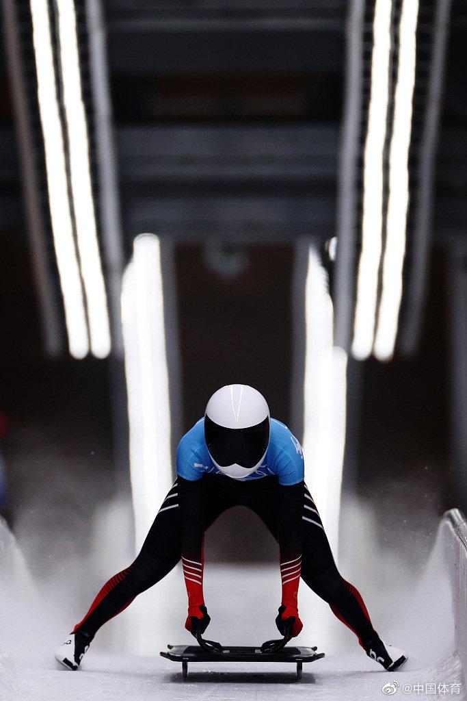 挪威雪车队赛出风采，斩获金牌