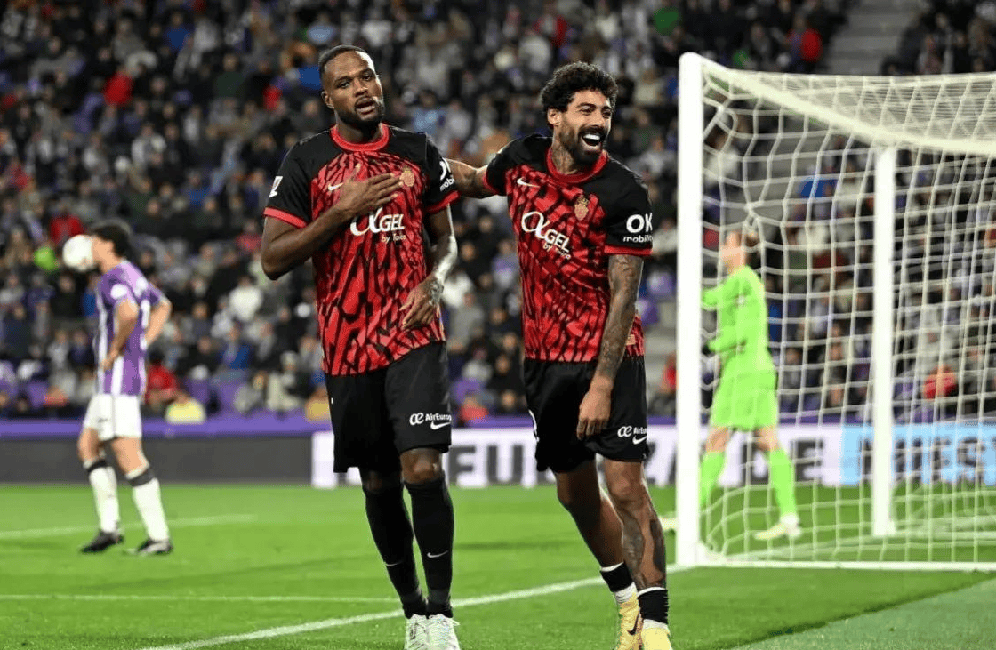 爱游戏官网-巴拉多利德挑战赫罗纳，谁能占据上风？