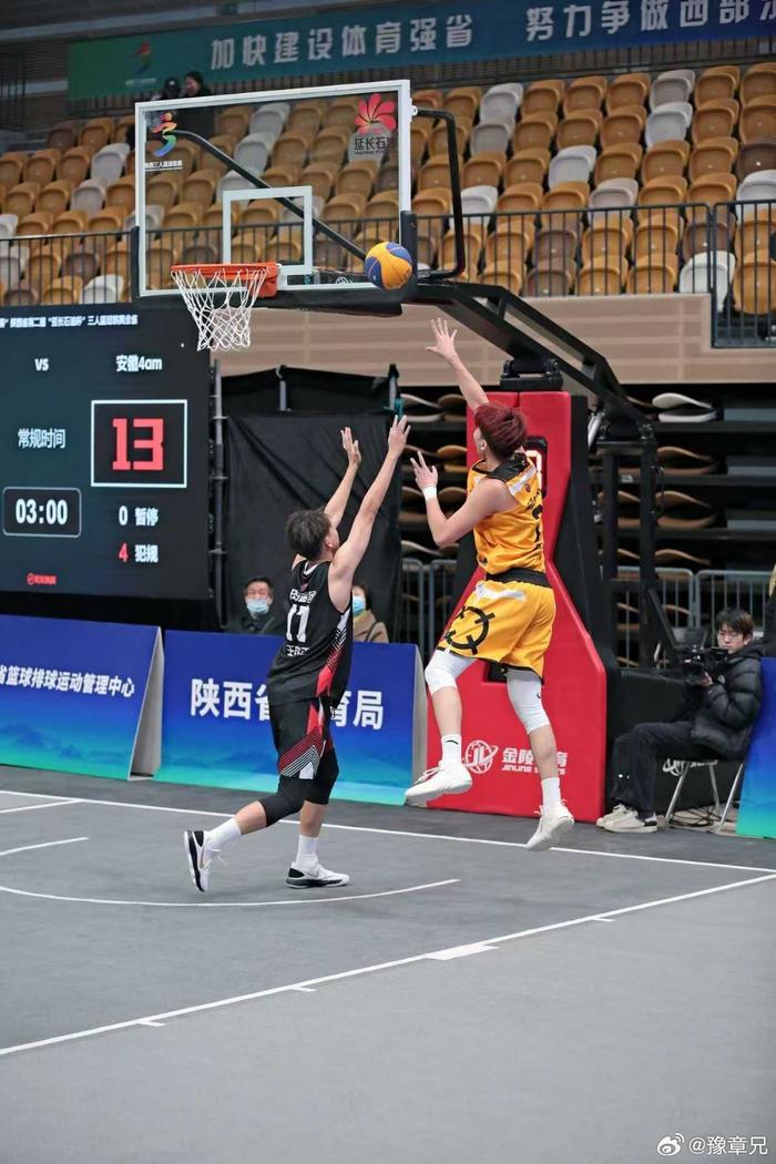 爱游戏登录入口-包含新一轮职业篮球联赛北部赛区震撼开局的词条