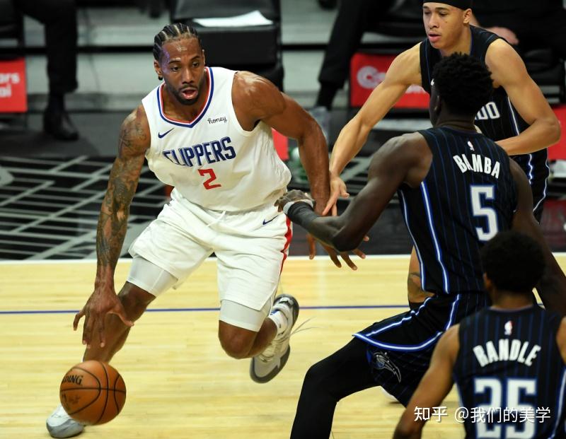 赛季后半段逐渐白热化，争夺冠军激烈展开