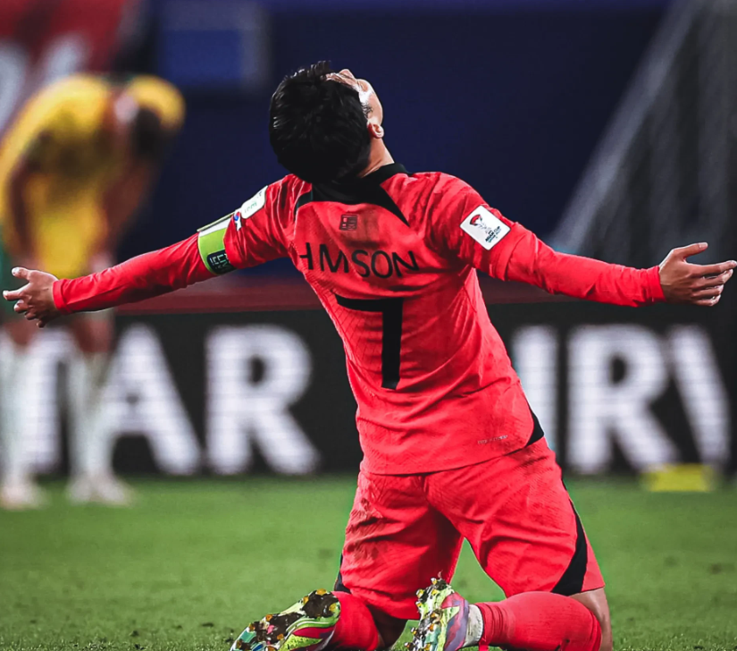 爱游戏亚洲官网-包含足球明星表现抢眼，赛场上掀起风波的词条