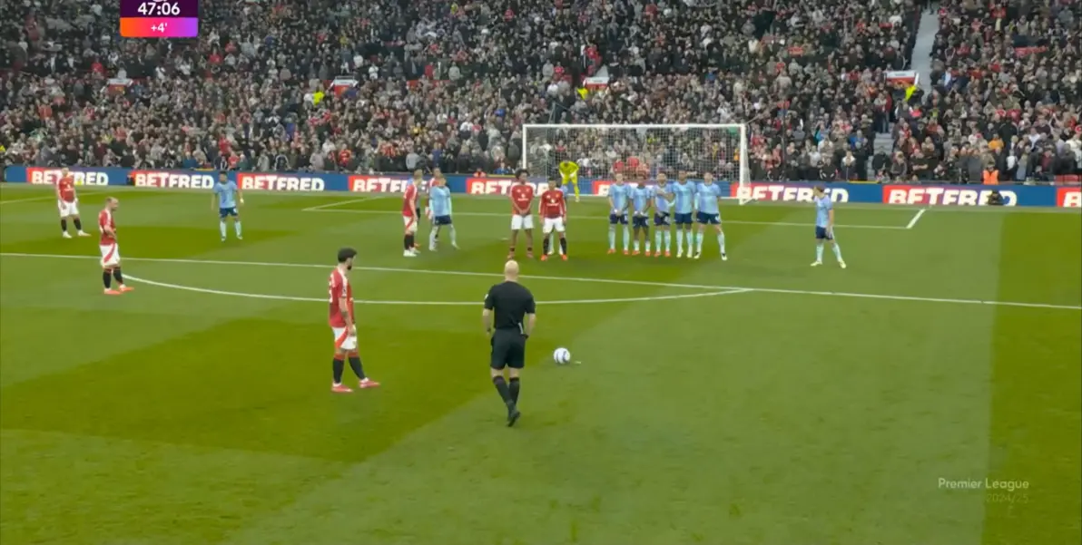 曼联失误致命，遗憾出局