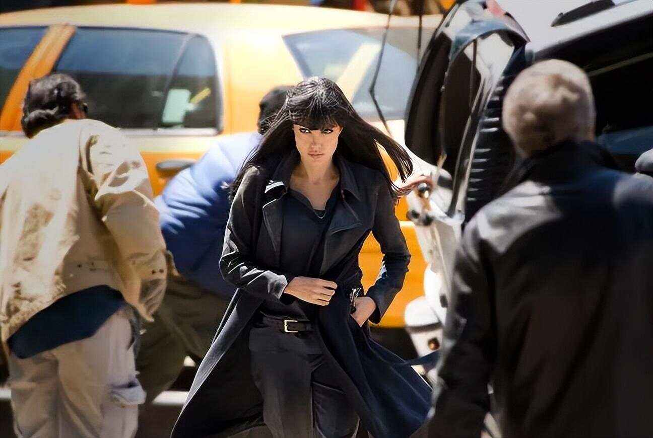 包含精彩犹如大片，比赛中不断上演高潮的词条