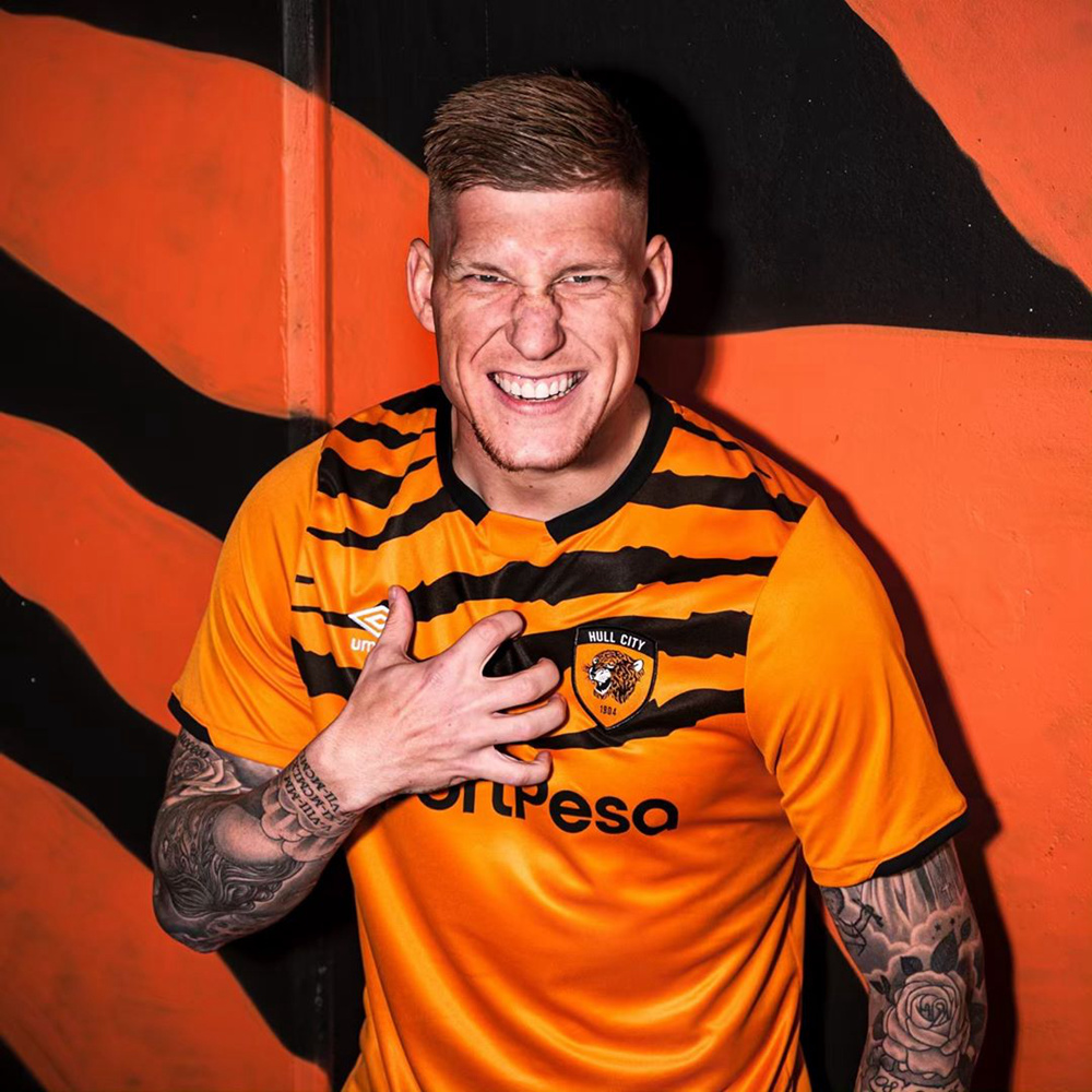 爱游戏在线-赫尔城获得惊人胜利，赢得球迷喝彩