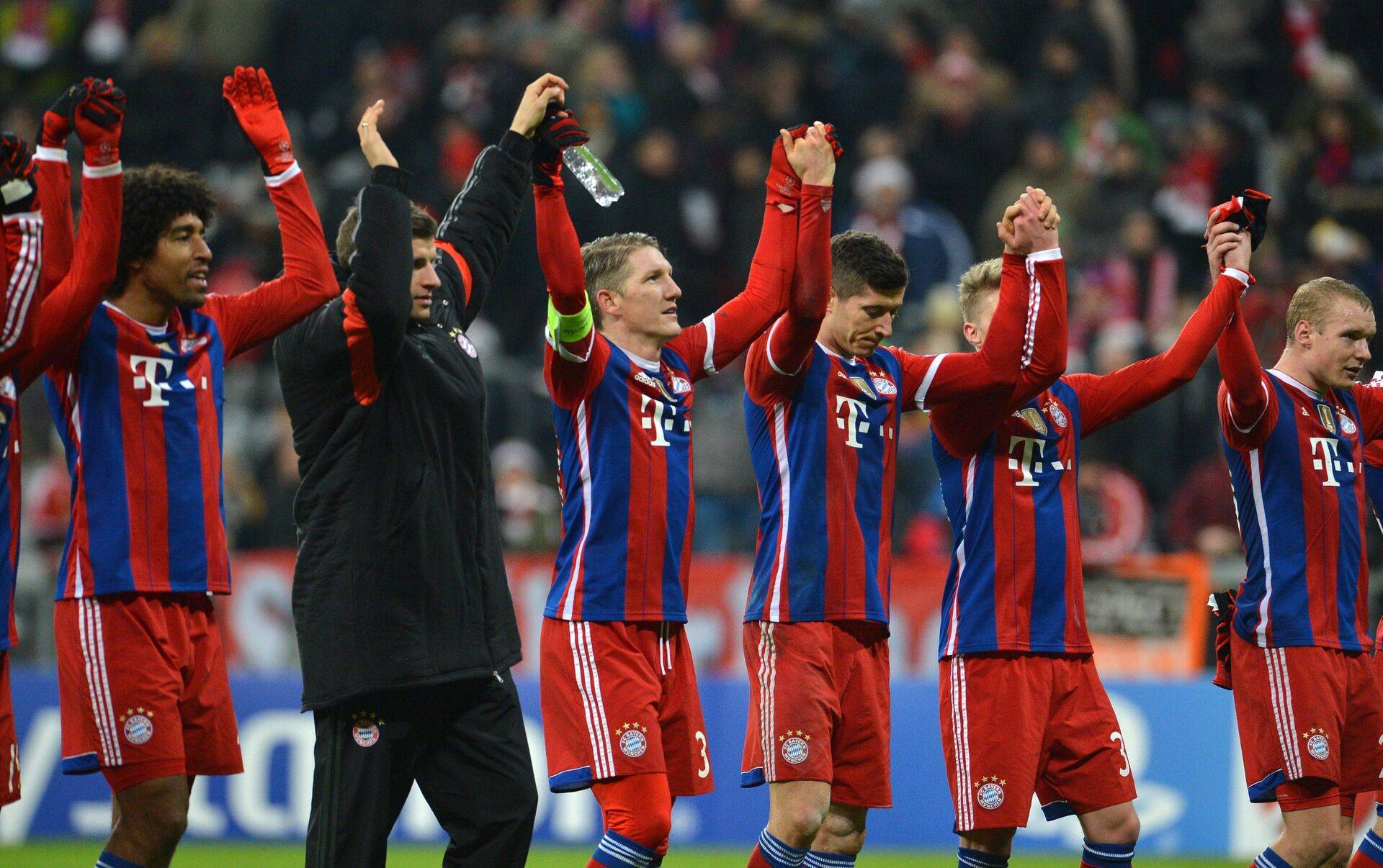 门兴格拉德巴赫三连胜，继续领跑的简单介绍