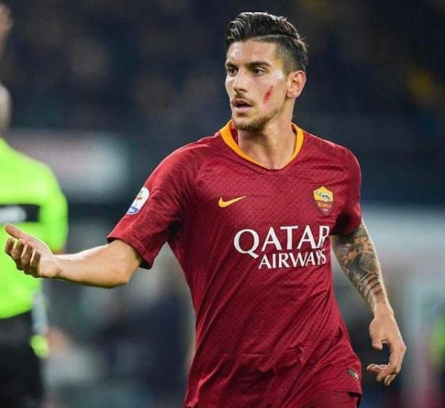 圣埃蒂安球员集体转会请求，引发团队动荡