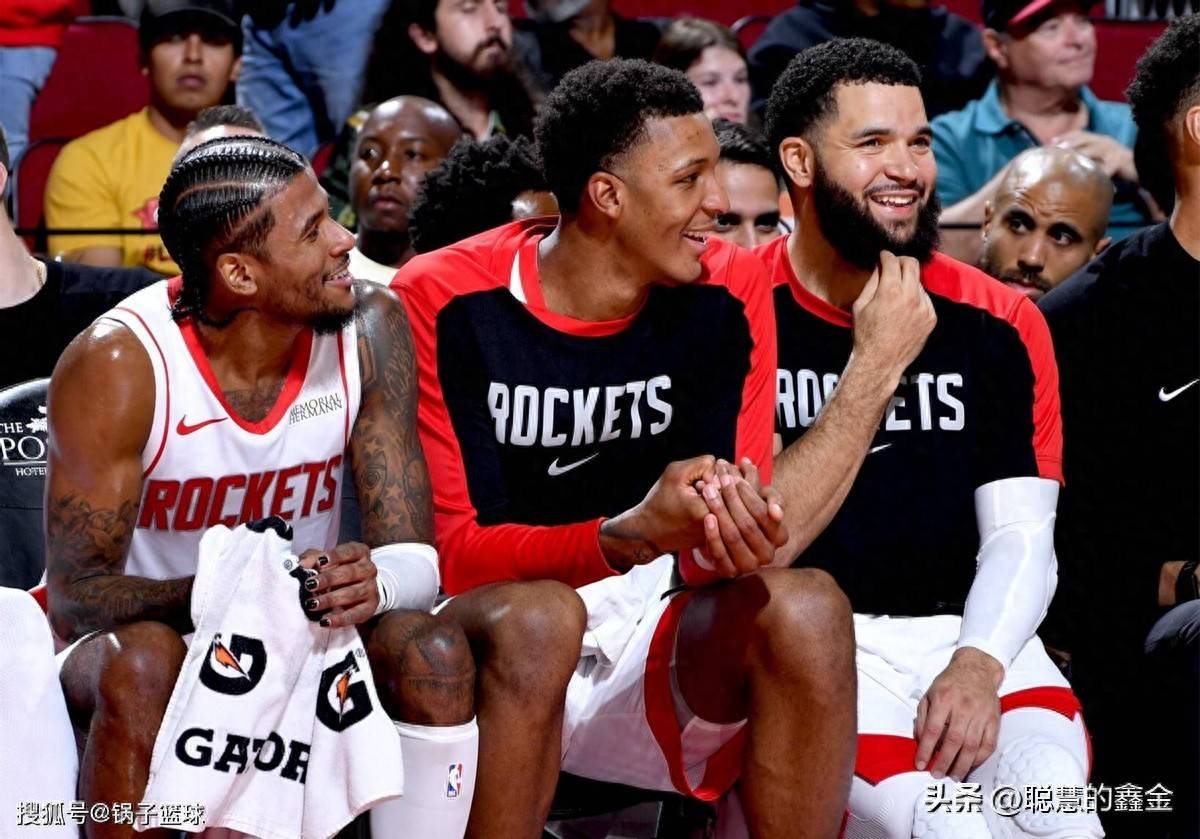 火箭击败马刺继续四连胜霸主