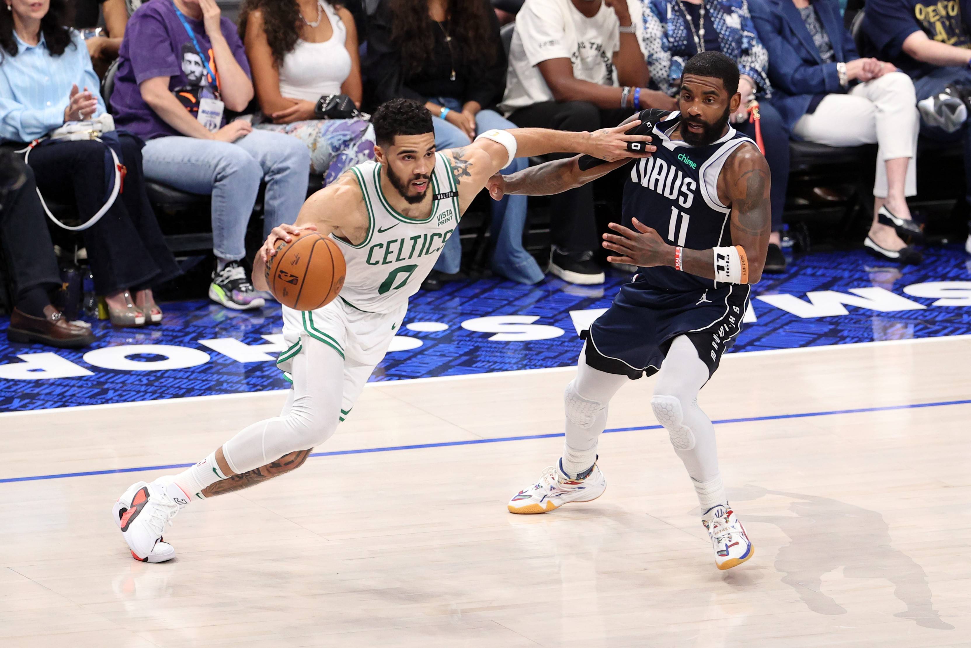 关于凯尔特人内线强势回暖，锋线火力全开的信息