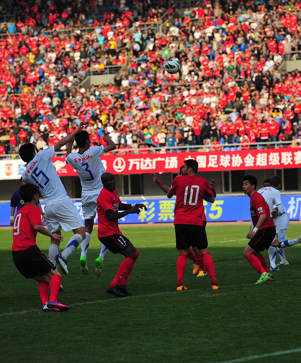 爱游戏网页版-包含精彩瞬间回放，赛场热议不断的词条