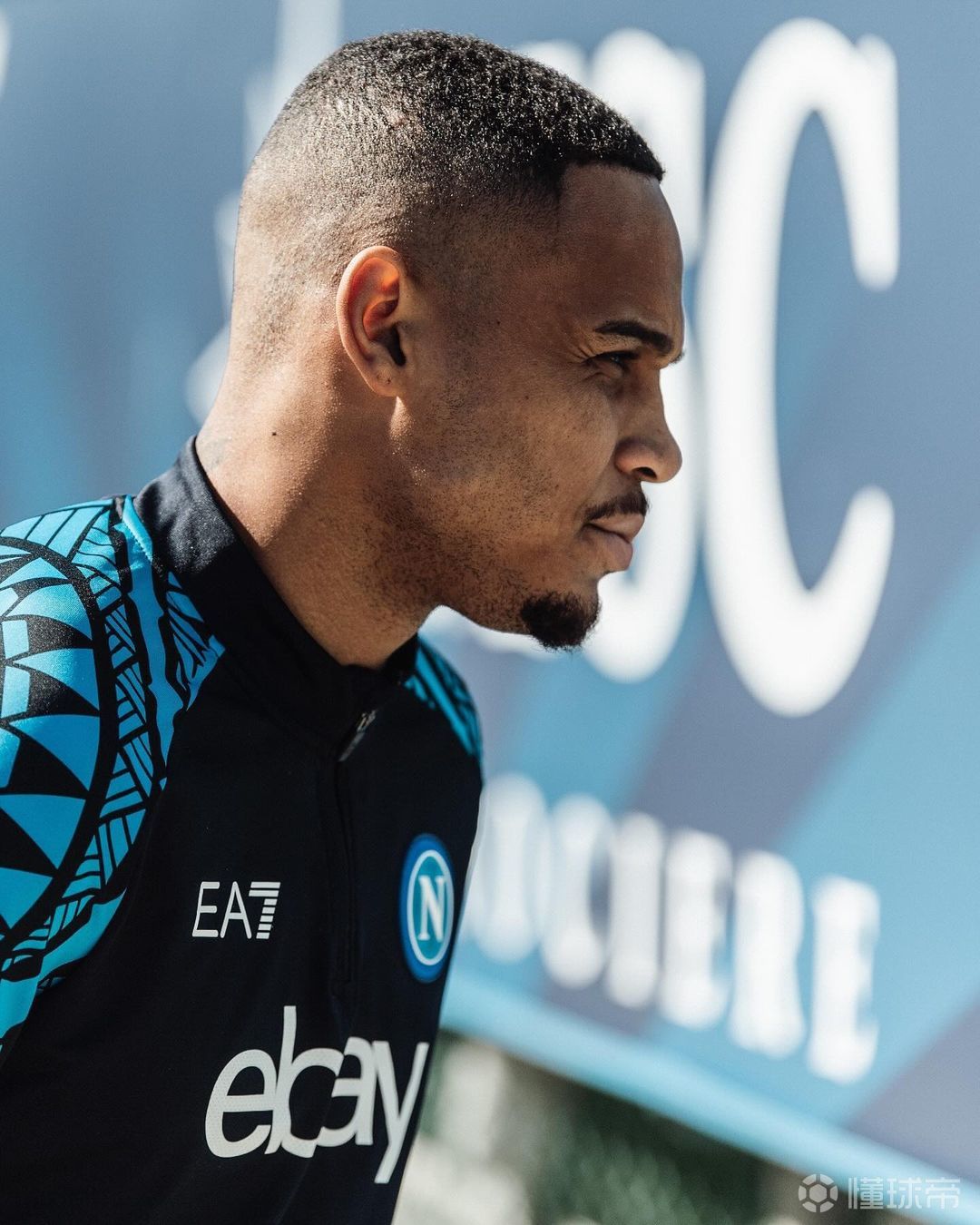 爱游戏亚洲官网-包含非洲篮球联赛季后赛即将开战，球队全力备战的词条